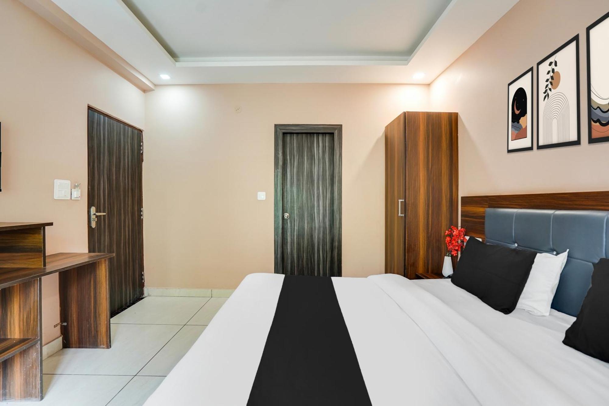 Super Townhouse Tapovan Exterior photo